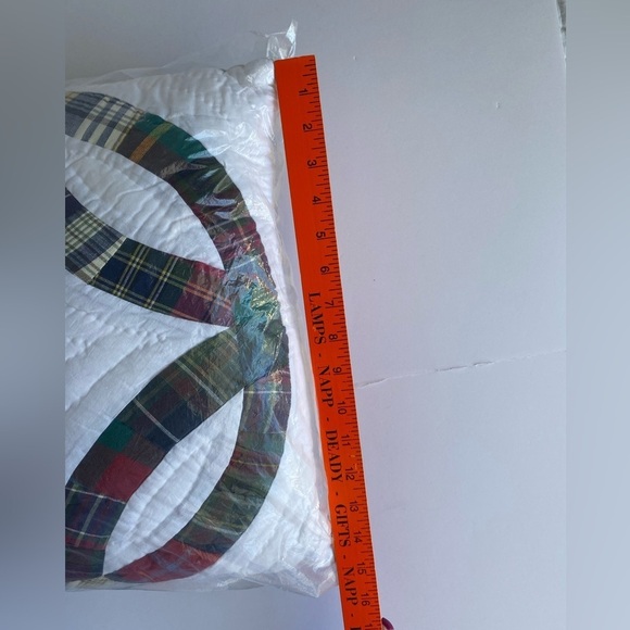NWT Wedding Ring Tartan Quilted Square Pillow Cover And Form Tie Closures - Picture 8 of 10